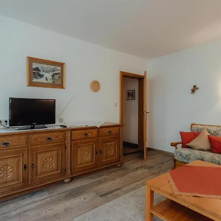 Apartament Haus Annelies 2 By Monicare Seefeld w Tirolu