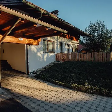 Haus Annelies 2 By Monicare Seefeld w Tirolu